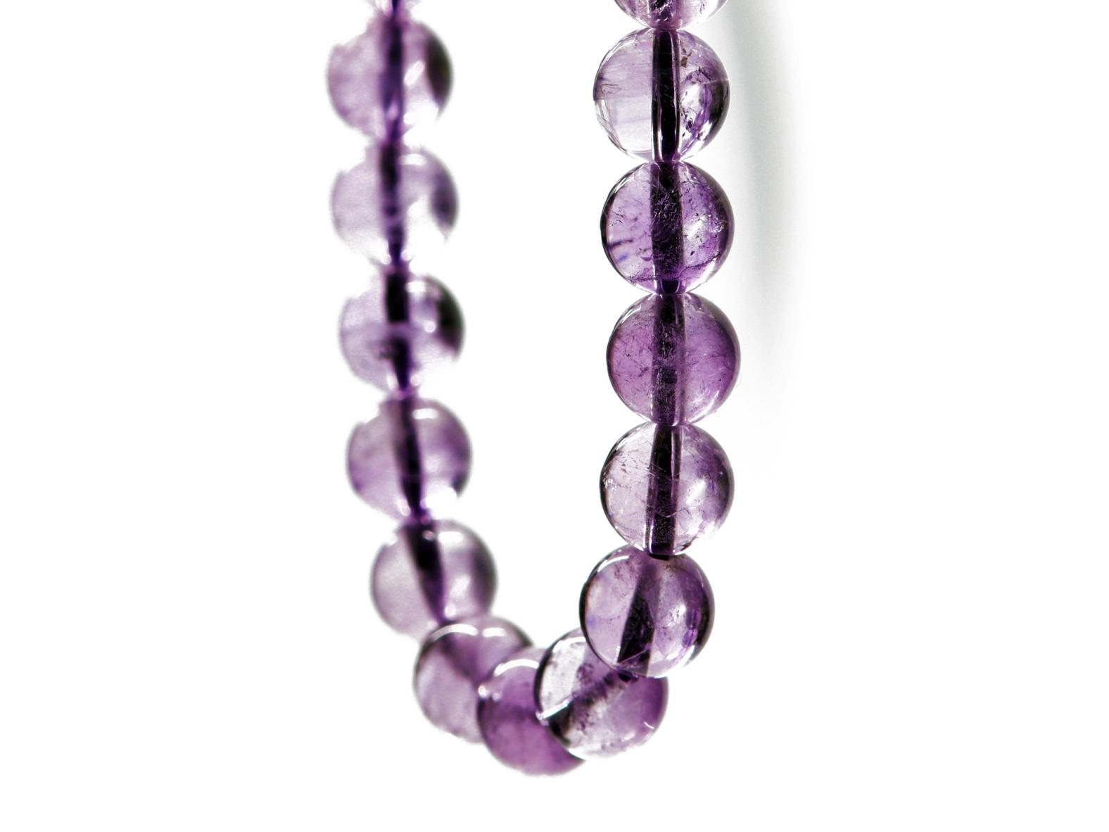 Amethyst Halskette mit 8 mm Kugeln - Länge ca. 47 cm - Vergoldeter Karabiner