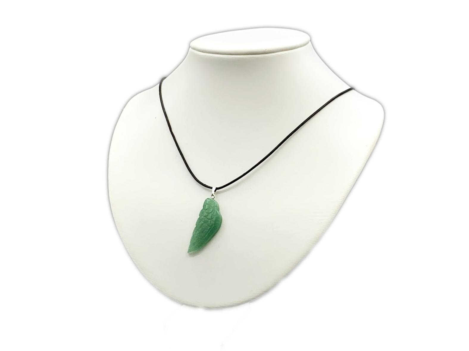 Aventurin Engelflügel mit Öse + 1m Lederhalsband