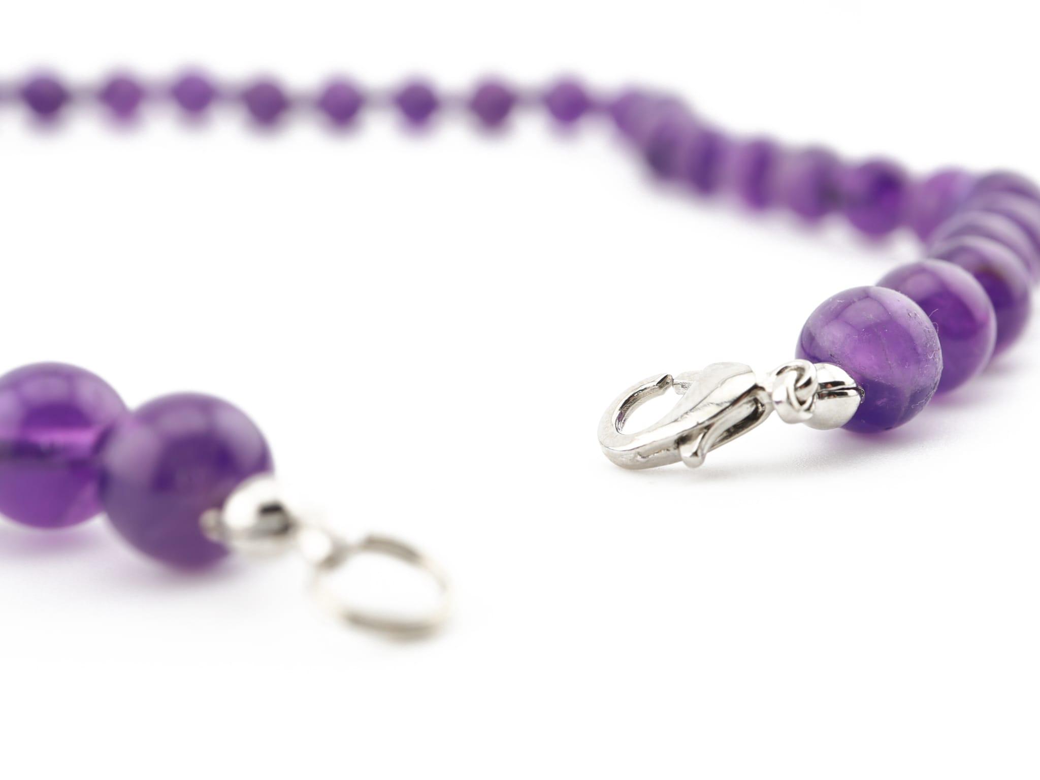 Amethyst Halskette mit 8 mm Kugeln - Länge ca. 45 cm - Versilberter Karabiner