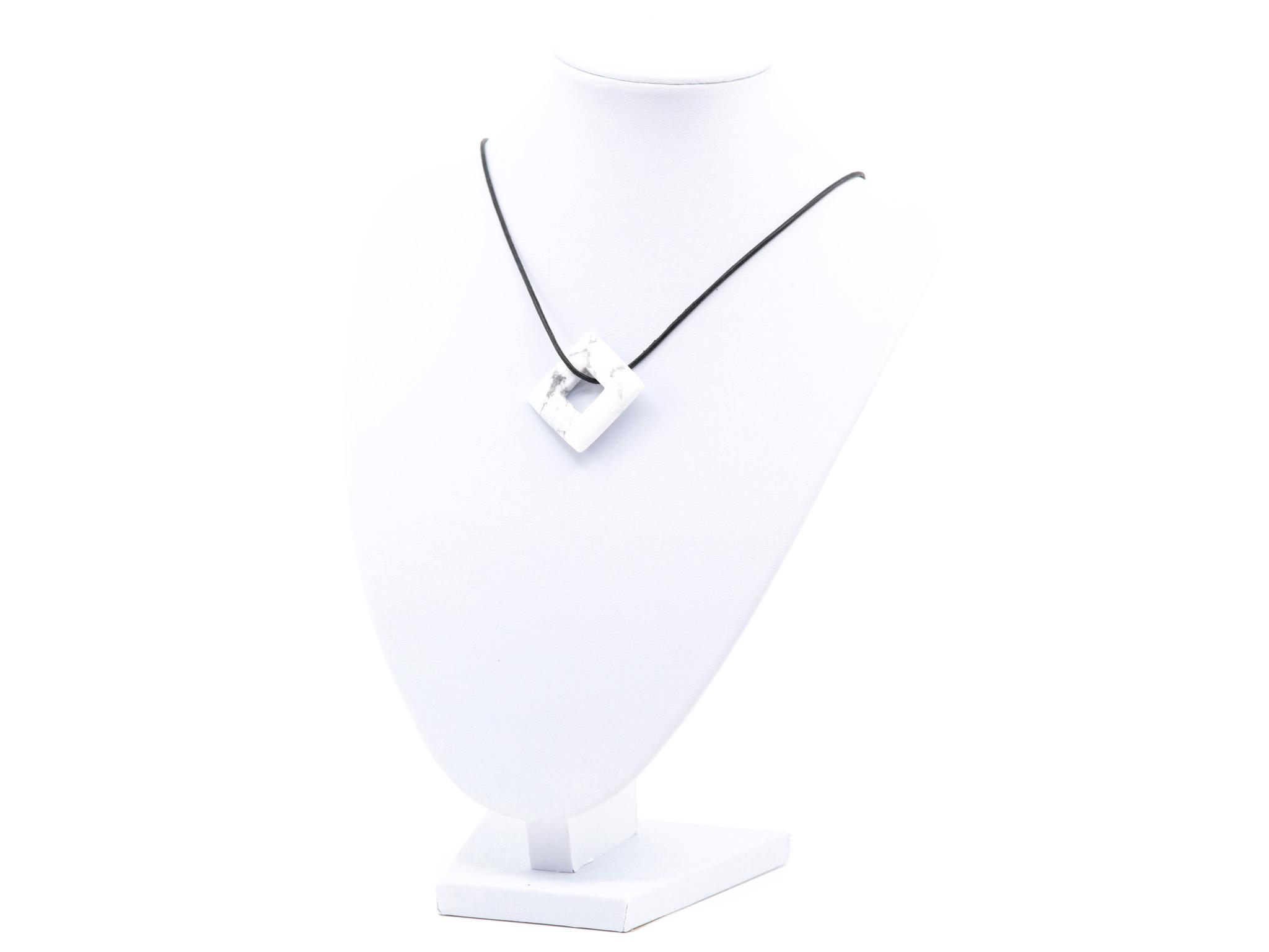 Howlite Square Donut (Howlith) Edelstein / Heilstein - Anhänger inkl. 1m Leder- oder Kunstleder Halsband (Schmuckstein)