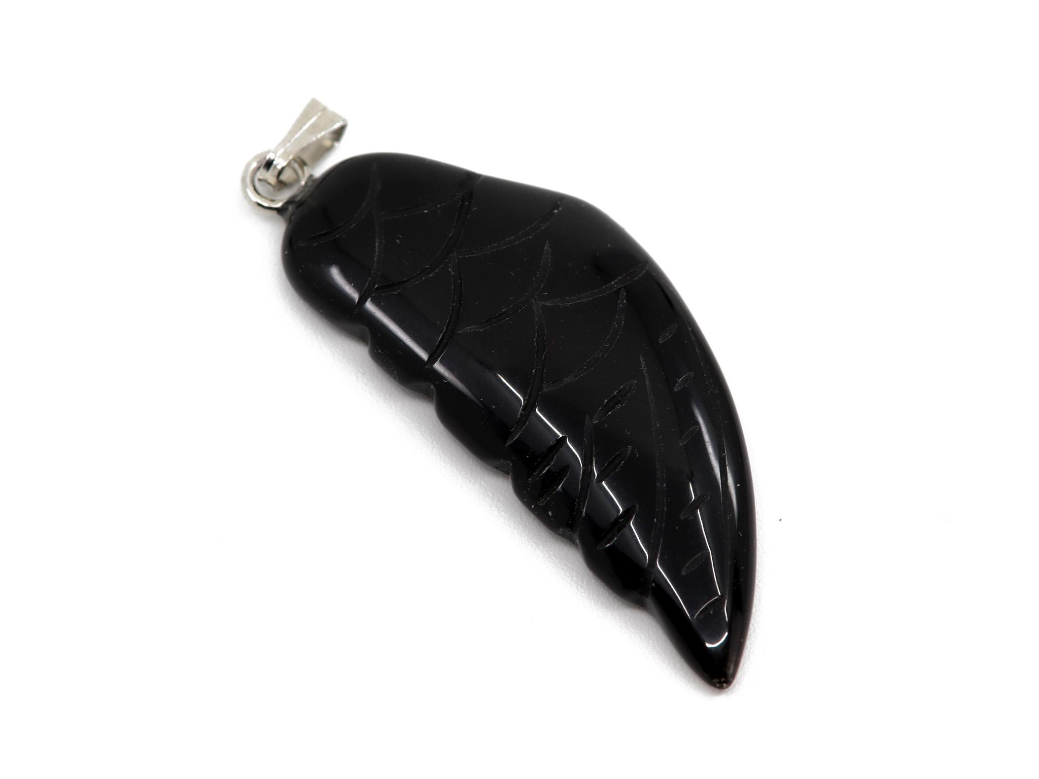 Onyx Engelflügel mit Öse + 1m Lederhalsband