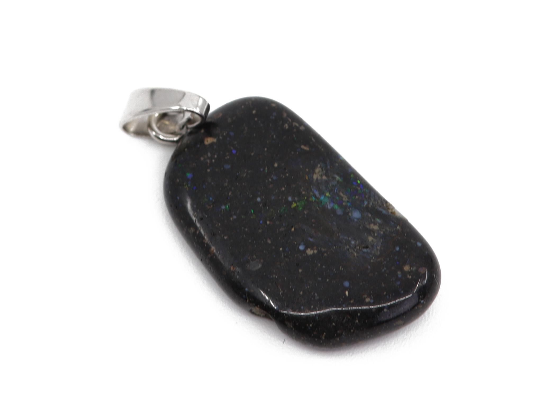 Schwarzer Opal / Edelopal Anhänger mit 925er Silberöse - Edelstein / Heilstein - inkl. 1m Leder- oder Kunstleder Halsband (Schmuckstein)