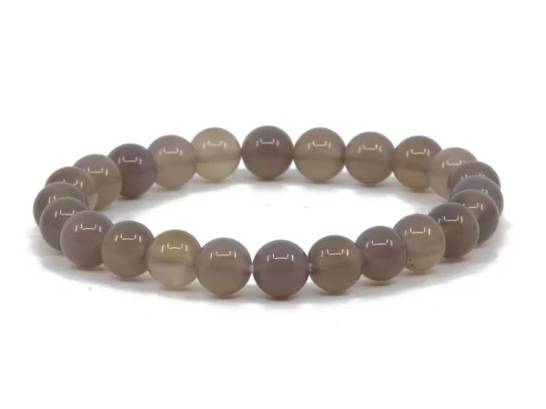 Achat Edelsteinarmband in Nahansicht mit natürlich gemaserten grau-braunen Kugeln