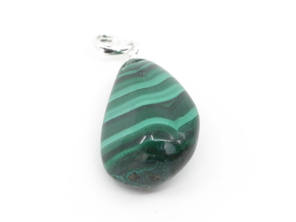 Ciondolo in pietra dura di malachite a forma di goccia con disegno a strisce verde chiaro