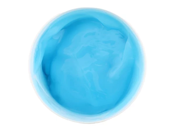 Pferdebalsam Gel als glänzende blaue Geloberfläche in der Draufsicht