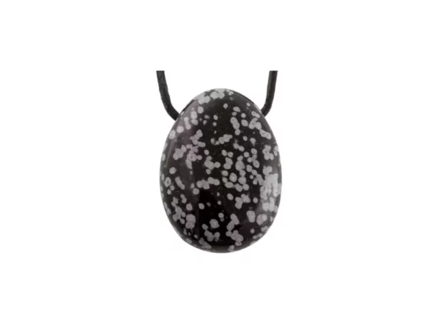 Schneeflockenobsidian Anhänger als ovaler schwarzer Lochstein mit grauweisser Zeichnung am Band