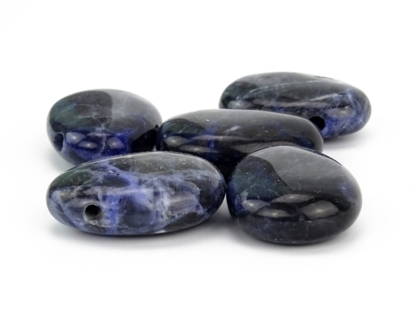 Pendentif Sodalite en pierre précieuse, sélection de plusieurs pierres percées bleu foncé polies avec trou