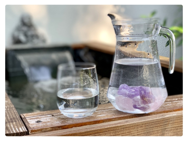 Water stone basic mix as a drinking set with three types of natural stones for water preparation