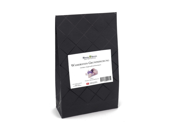 Water stone basic mix as a pre-packed mix of three natural stone types
