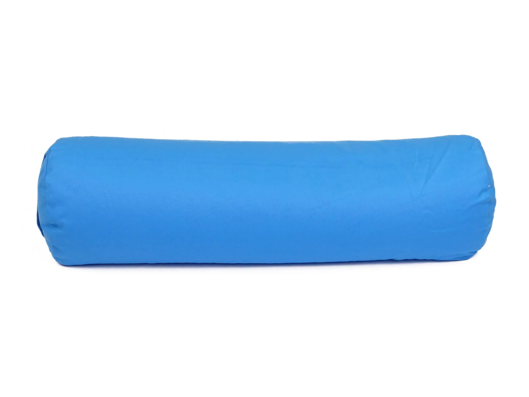 Yogabolster Azur als hellblaue Rolle in seitlicher Gesamtansicht auf weissem Hintergrund
