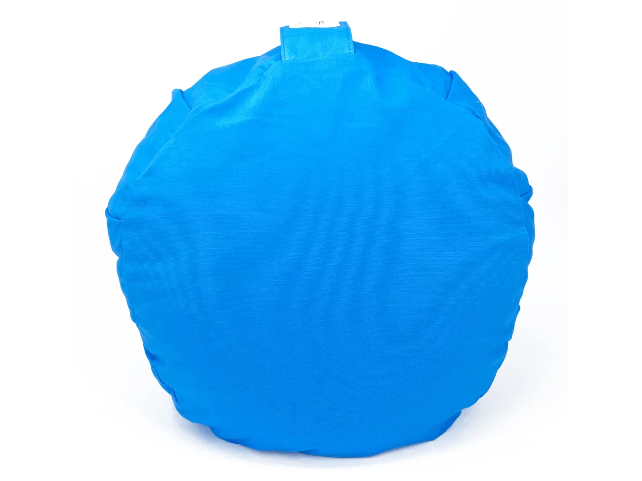 Coussin de yoga Azur en bleu clair, vue arrière avec boucle de transport cousue sur fond blanc